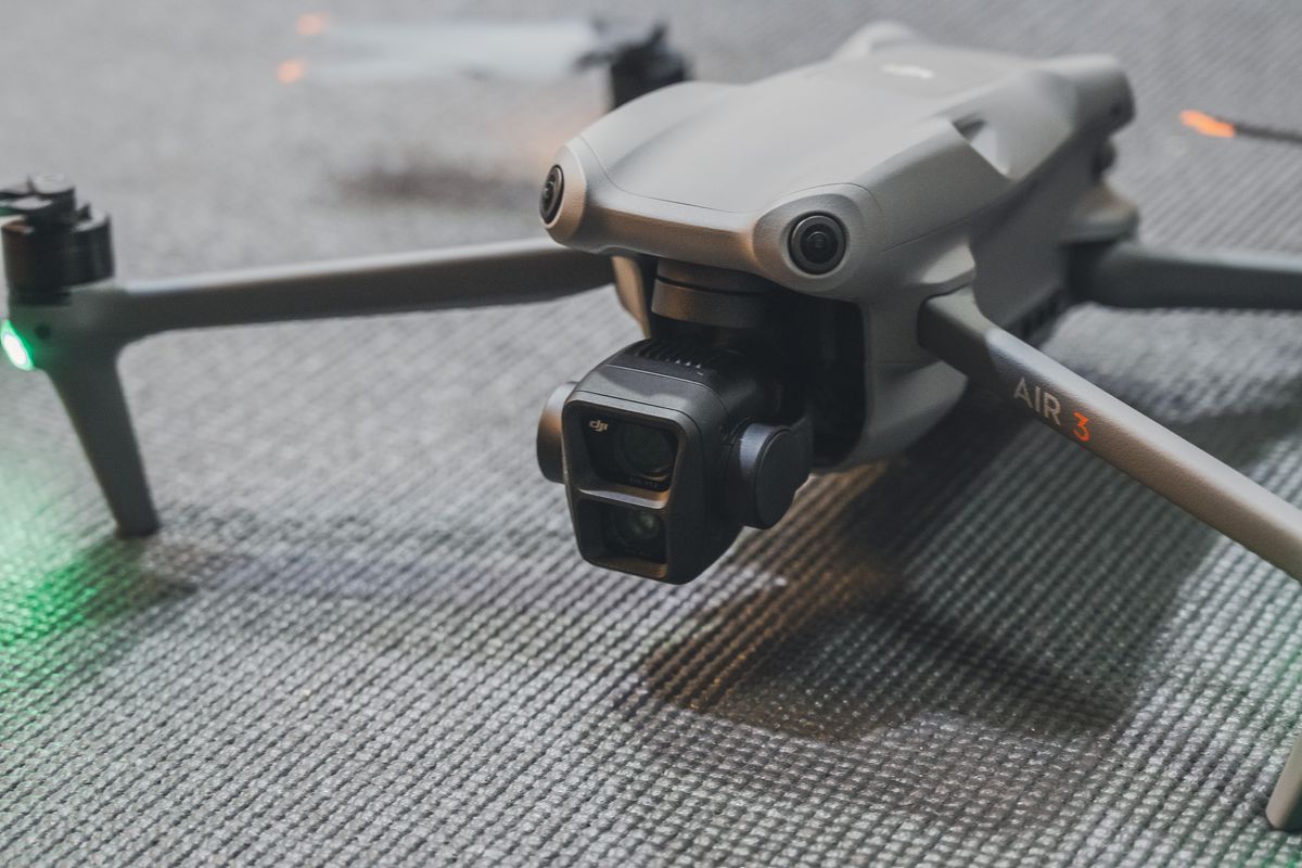 開箱 DJI Air 3